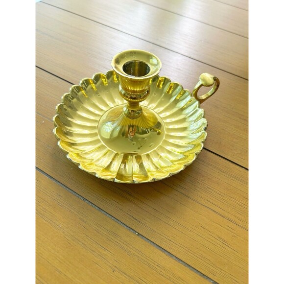 Vintage Solid Brass Scalloped Chamber Candlestick - Picture 2 of 4
